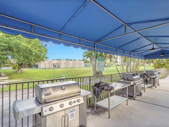 10368 NW 24th Pl 204, Sunrise FL 33322