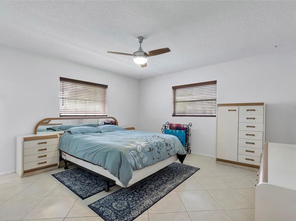 5721 NW 81st Ter, Tamarac FL 33321