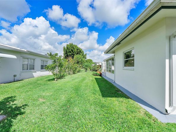 5721 NW 81st Ter, Tamarac FL 33321