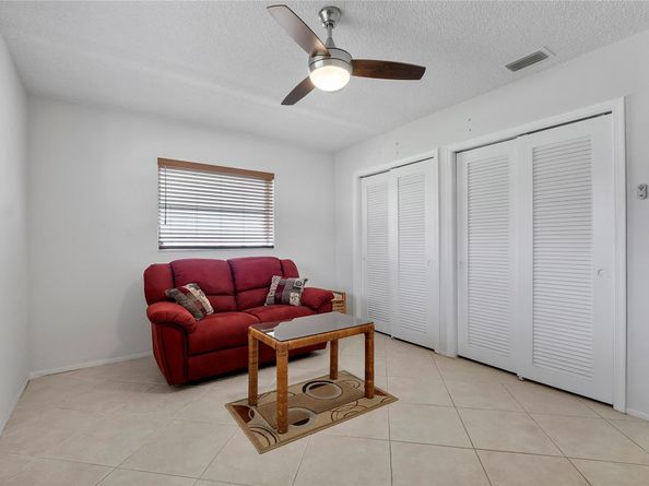 5721 NW 81st Ter, Tamarac FL 33321