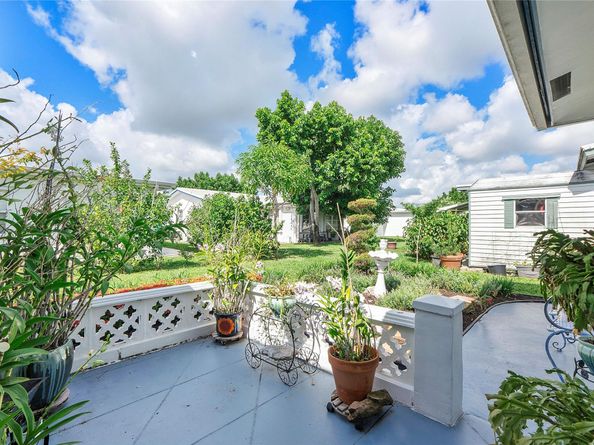 5721 NW 81st Ter, Tamarac FL 33321