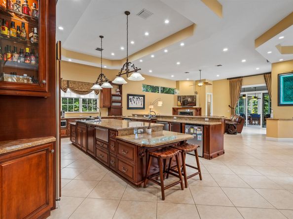 6071 NW 69th Way, Parkland FL 33067