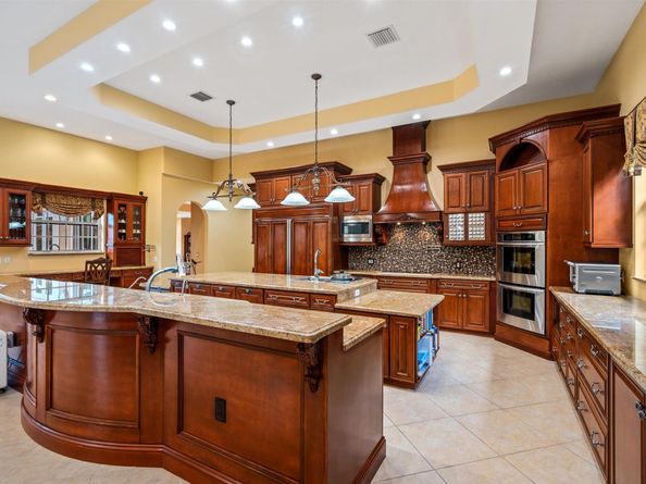 6071 NW 69th Way, Parkland FL 33067