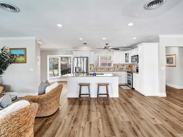 2608 NE 35th St, Fort Lauderdale FL 33306