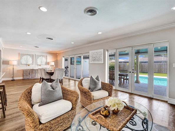 2608 NE 35th St, Fort Lauderdale FL 33306