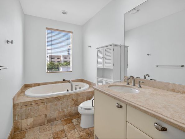 508 N Birch Rd 508, Fort Lauderdale FL 33304