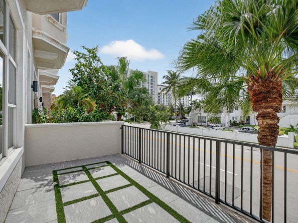 508 N Birch Rd 508, Fort Lauderdale FL 33304