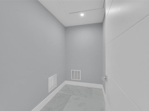 2520 Laguna Ter, Fort Lauderdale FL 33316