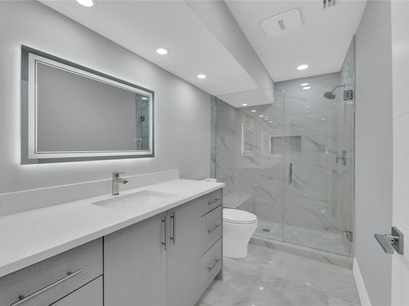 2520 Laguna Ter, Fort Lauderdale FL 33316