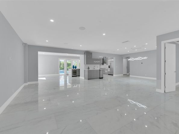 2520 Laguna Ter, Fort Lauderdale FL 33316