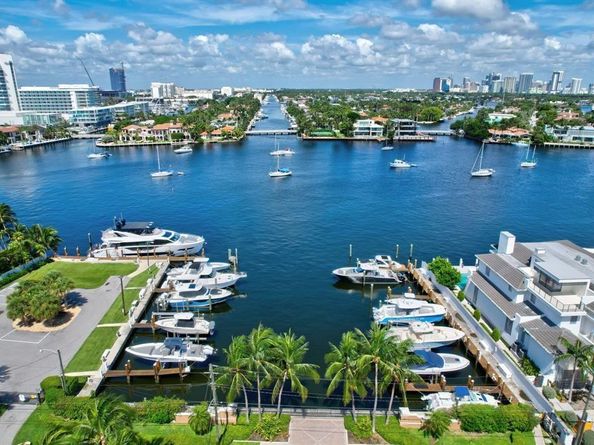 2520 Laguna Ter, Fort Lauderdale FL 33316