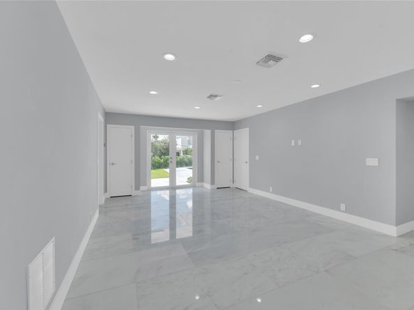 2520 Laguna Ter, Fort Lauderdale FL 33316