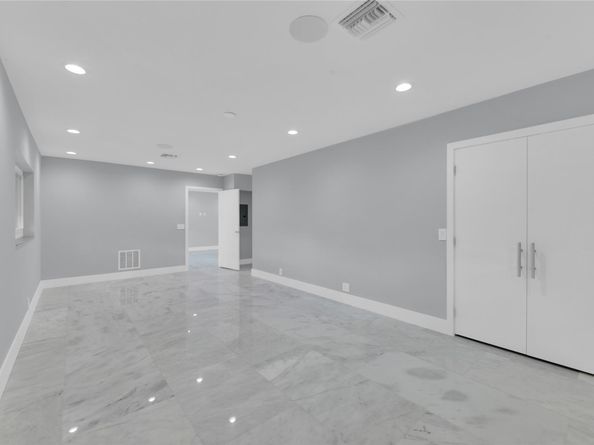 2520 Laguna Ter, Fort Lauderdale FL 33316