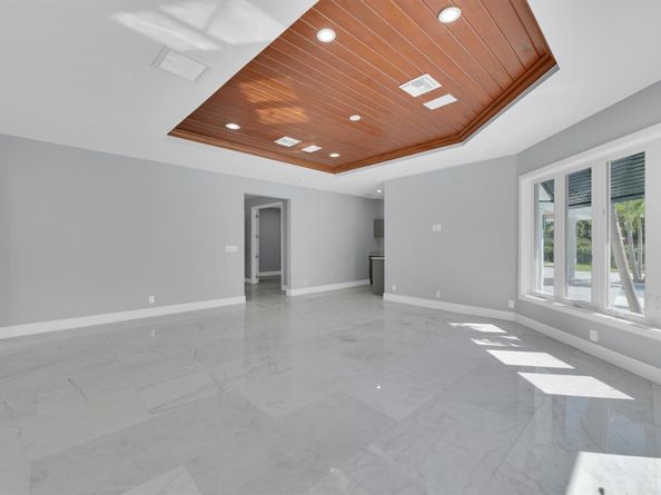 2520 Laguna Ter, Fort Lauderdale FL 33316