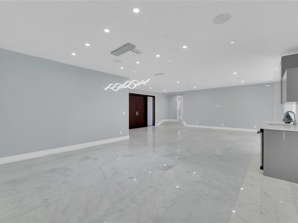 2520 Laguna Ter, Fort Lauderdale FL 33316