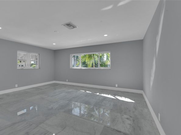 2520 Laguna Ter, Fort Lauderdale FL 33316