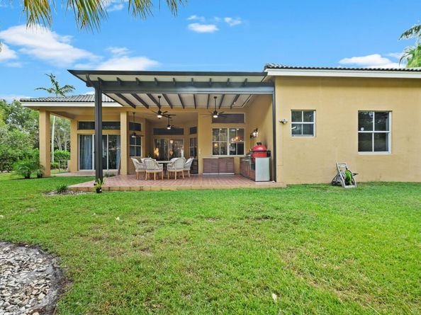 1400 Blue Jay Cir, Weston FL 33327