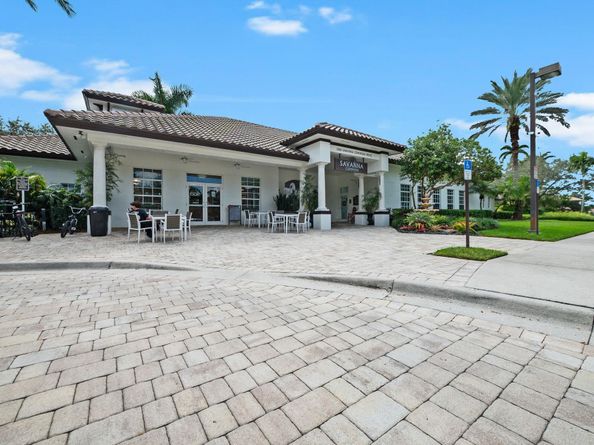 1400 Blue Jay Cir, Weston FL 33327