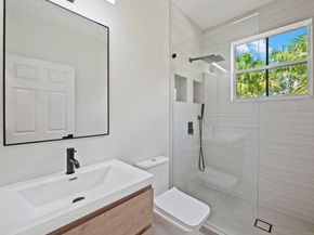 1400 Blue Jay Cir, Weston FL 33327