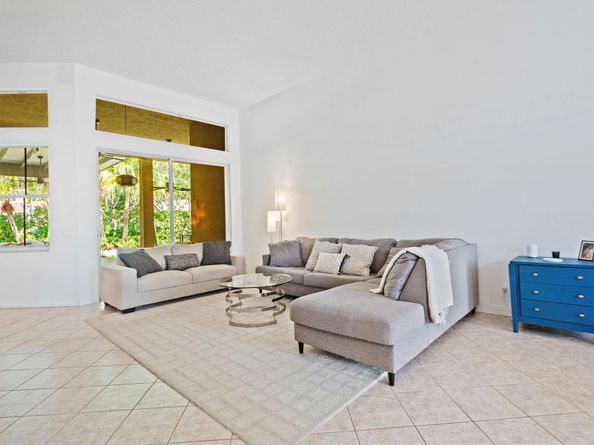 1400 Blue Jay Cir, Weston FL 33327