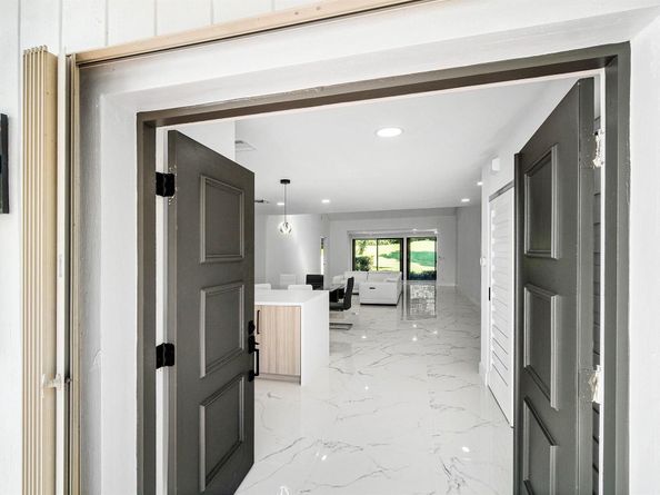 78 Hampshire Lane, Boynton Beach FL 33436