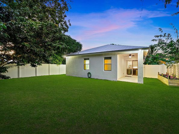 6762 2nd Street, Jupiter FL 33458