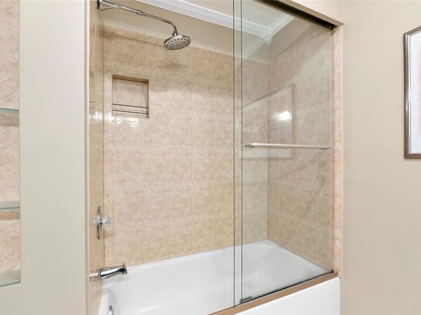 659 NW 88th Dr, Coral Springs FL 33071