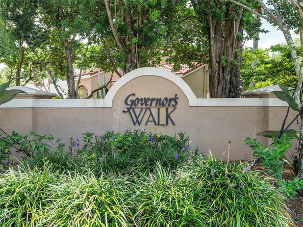 659 NW 88th Dr, Coral Springs FL 33071