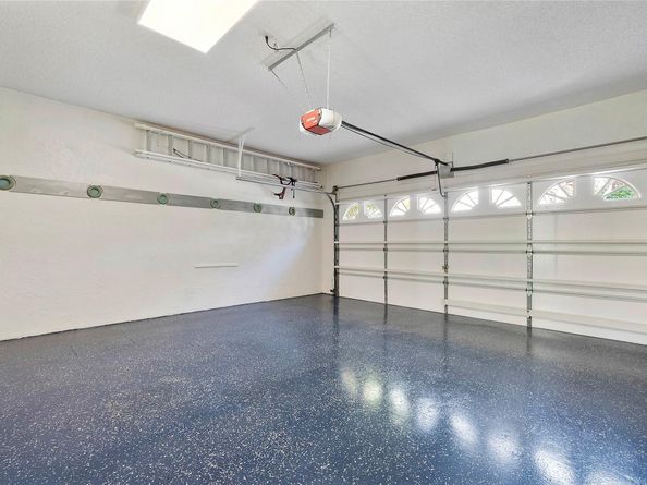 659 NW 88th Dr, Coral Springs FL 33071