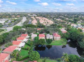 659 NW 88th Dr, Coral Springs FL 33071
