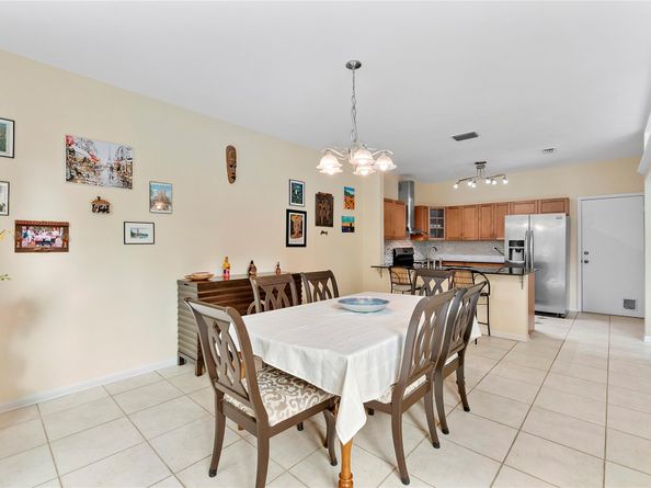 659 NW 88th Dr, Coral Springs FL 33071