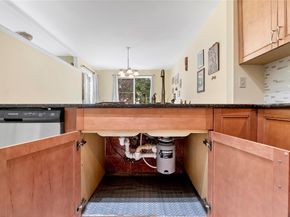 659 NW 88th Dr, Coral Springs FL 33071