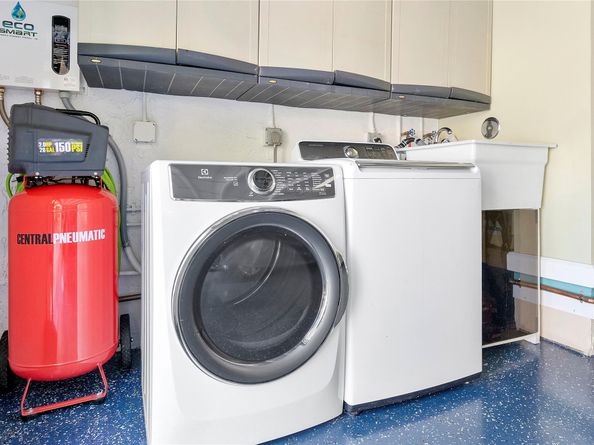 659 NW 88th Dr, Coral Springs FL 33071