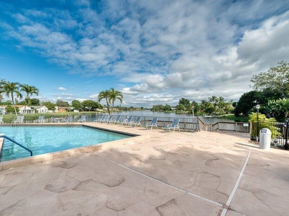 905 NW 22nd Avenue, Delray Beach FL 33445