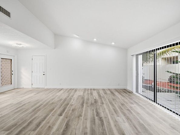 905 NW 22nd Avenue, Delray Beach FL 33445