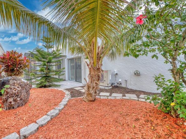 905 NW 22nd Avenue, Delray Beach FL 33445