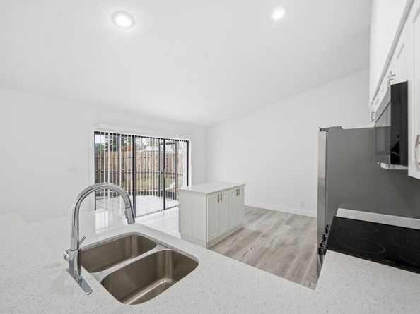 905 NW 22nd Avenue, Delray Beach FL 33445