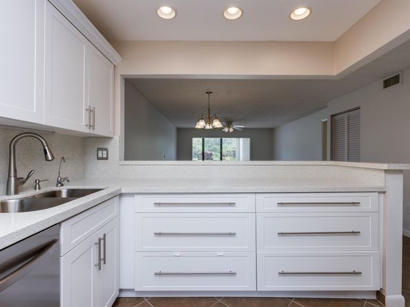 8535 Casa Del Lago 37e, Boca Raton FL 33433