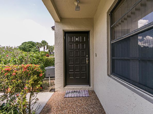 8535 Casa Del Lago 37e, Boca Raton FL 33433