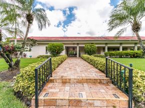 8535 Casa Del Lago 37e, Boca Raton FL 33433