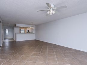 8535 Casa Del Lago 37e, Boca Raton FL 33433