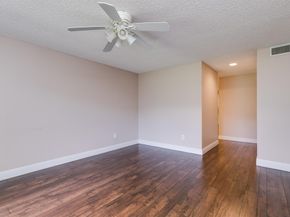 8535 Casa Del Lago 37e, Boca Raton FL 33433