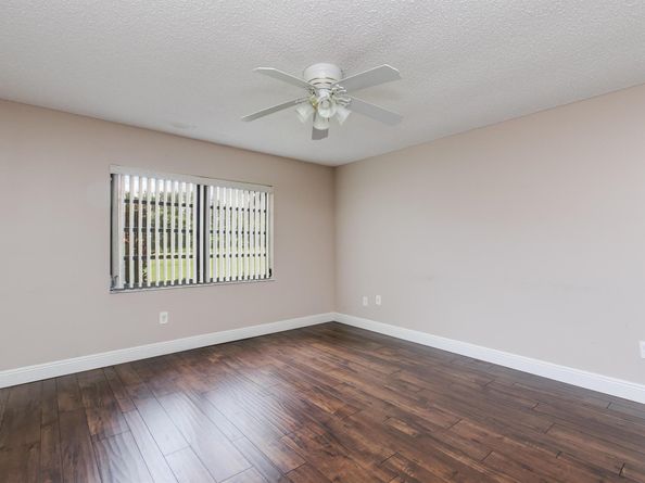 8535 Casa Del Lago 37e, Boca Raton FL 33433