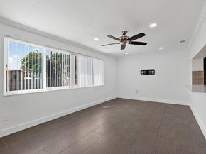 9720 NW 4 St, Pembroke Pines FL 33024