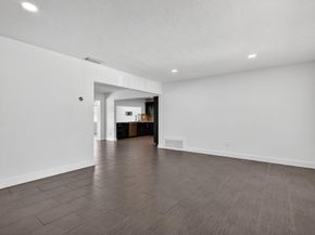 9720 NW 4 St, Pembroke Pines FL 33024