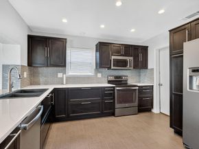 9720 NW 4 St, Pembroke Pines FL 33024