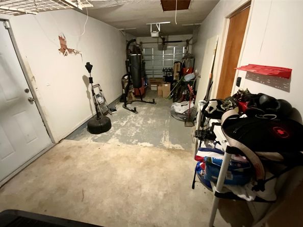 8160 SW 6th St, North Lauderdale FL 33068