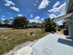 910 South Drive A, Delray Beach FL 33445