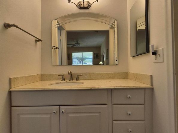 910 South Drive A, Delray Beach FL 33445