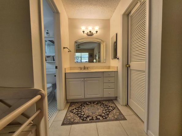 910 South Drive A, Delray Beach FL 33445